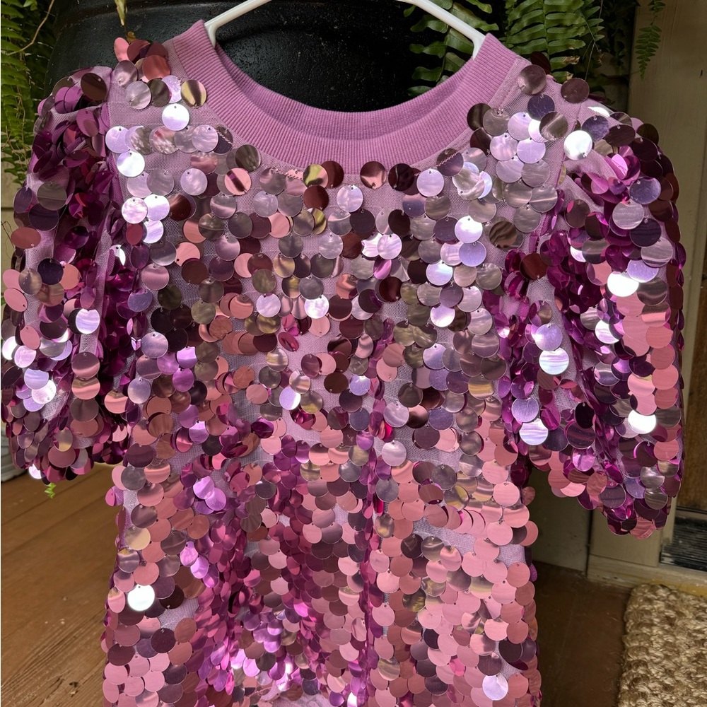 Queen of Sparkles large disco sequin puff sleeve